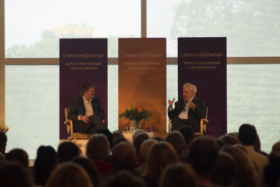 Mario Vargas Llosa i samtale med Mads Rosendahl Thomsen