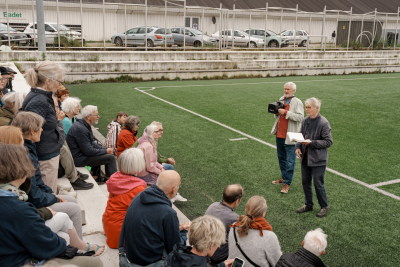 Forfattervandring med Peter Laugesen, der læser op fra sit forfatterskab.